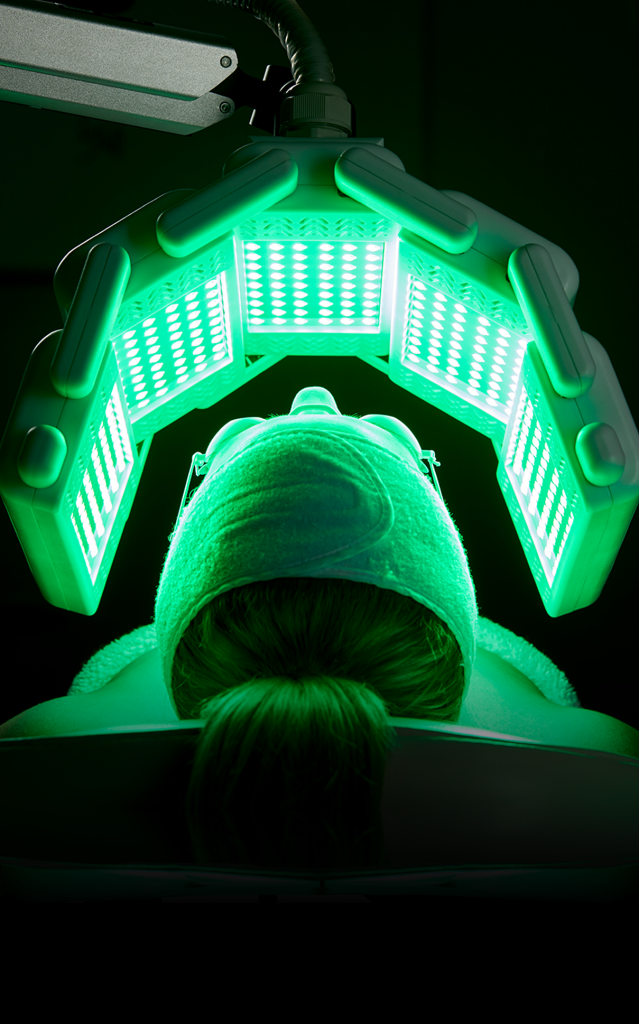 Đèn chiếu ánh sáng light therapy an toàn, không đau, không xâm lấn, không tốn thời gian nghỉ dưỡng